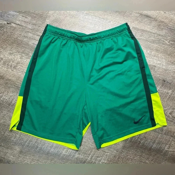 Nike shorts set of 2 embroidered & stamped logo Size xxl - Picture 2 of 7